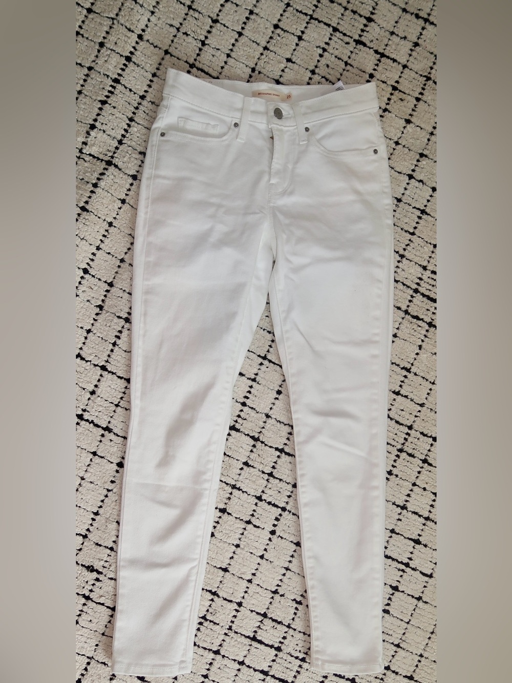 Levi’s 311 Women's White Skinny Jeans - Classic Stretch Fit
